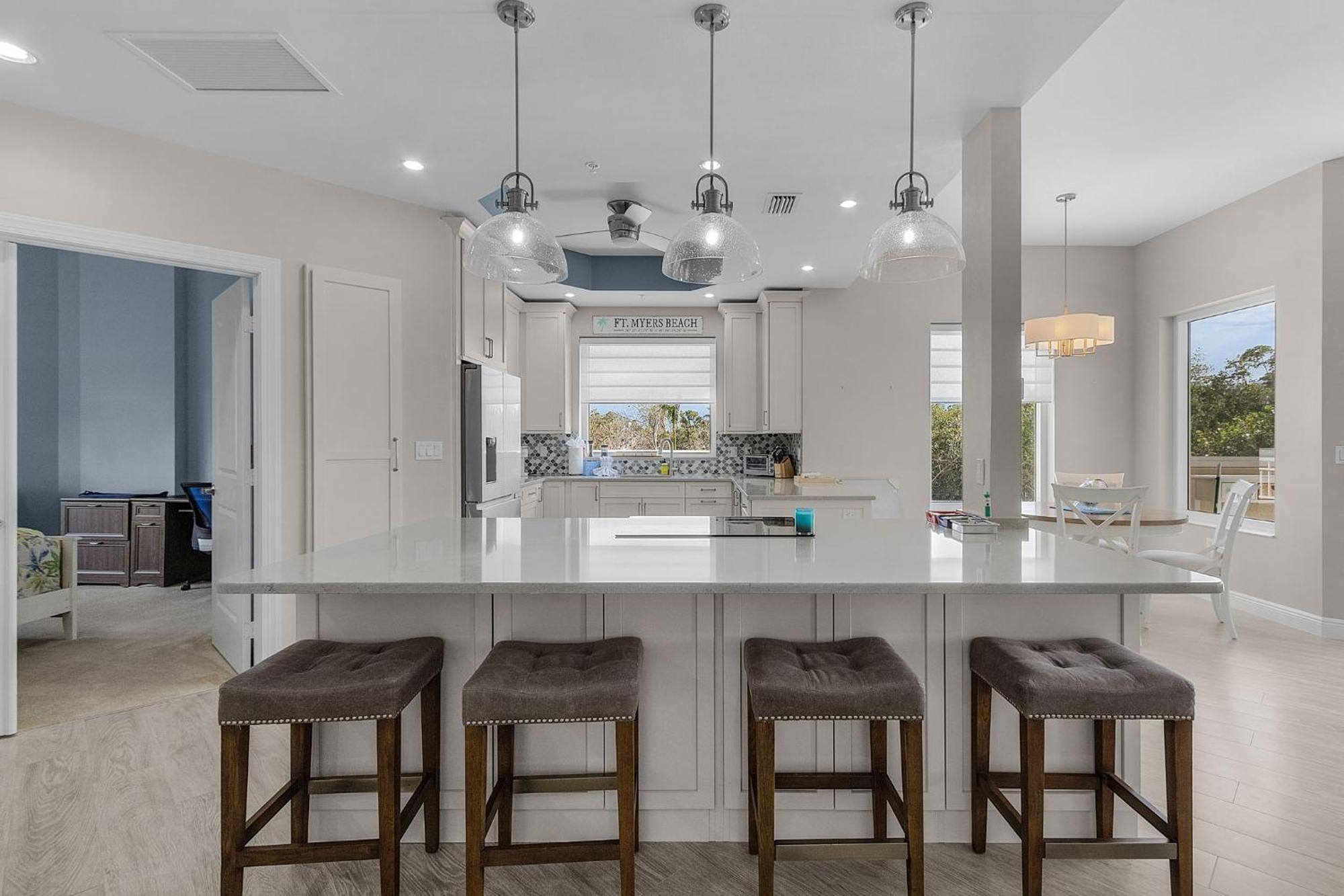 Waterfront Condo W/ Bay Views, Pool & Tennis Court Fort Myers Beach Eksteriør bilde